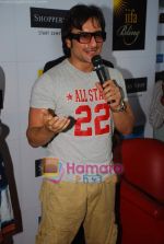 Saif Ali Khan promoted the Love Aaj Kal Apparel Line at Shoppers Stop on 23rd July 2009 (3)